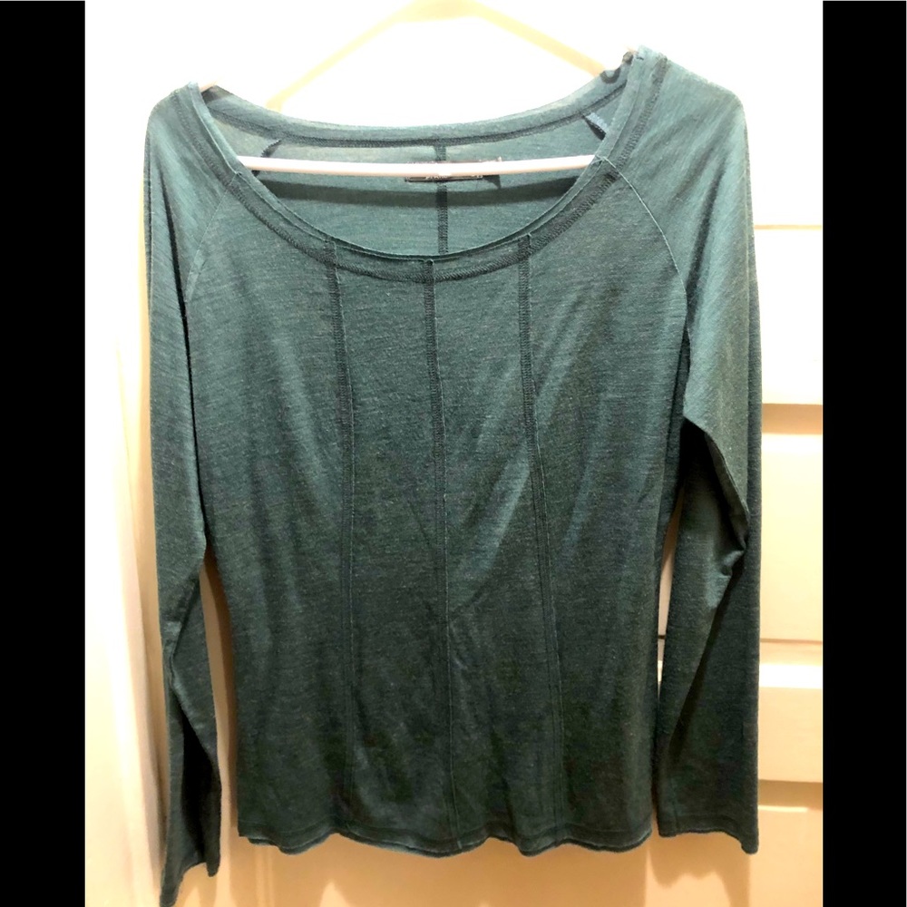 PRANA Long Sleeve-size L